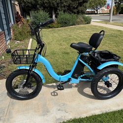 New electric folding trike