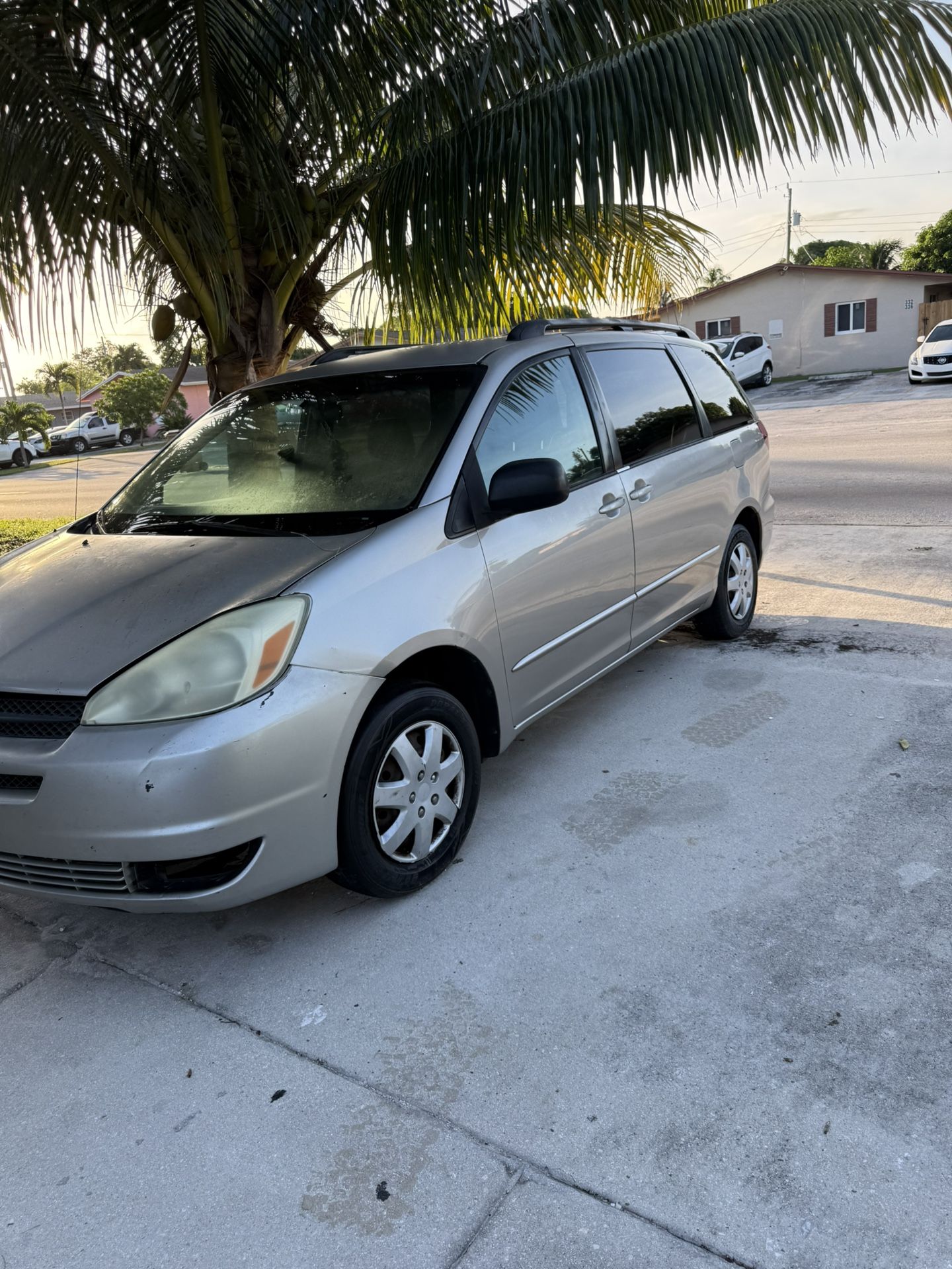 2004 Toyota Sienna