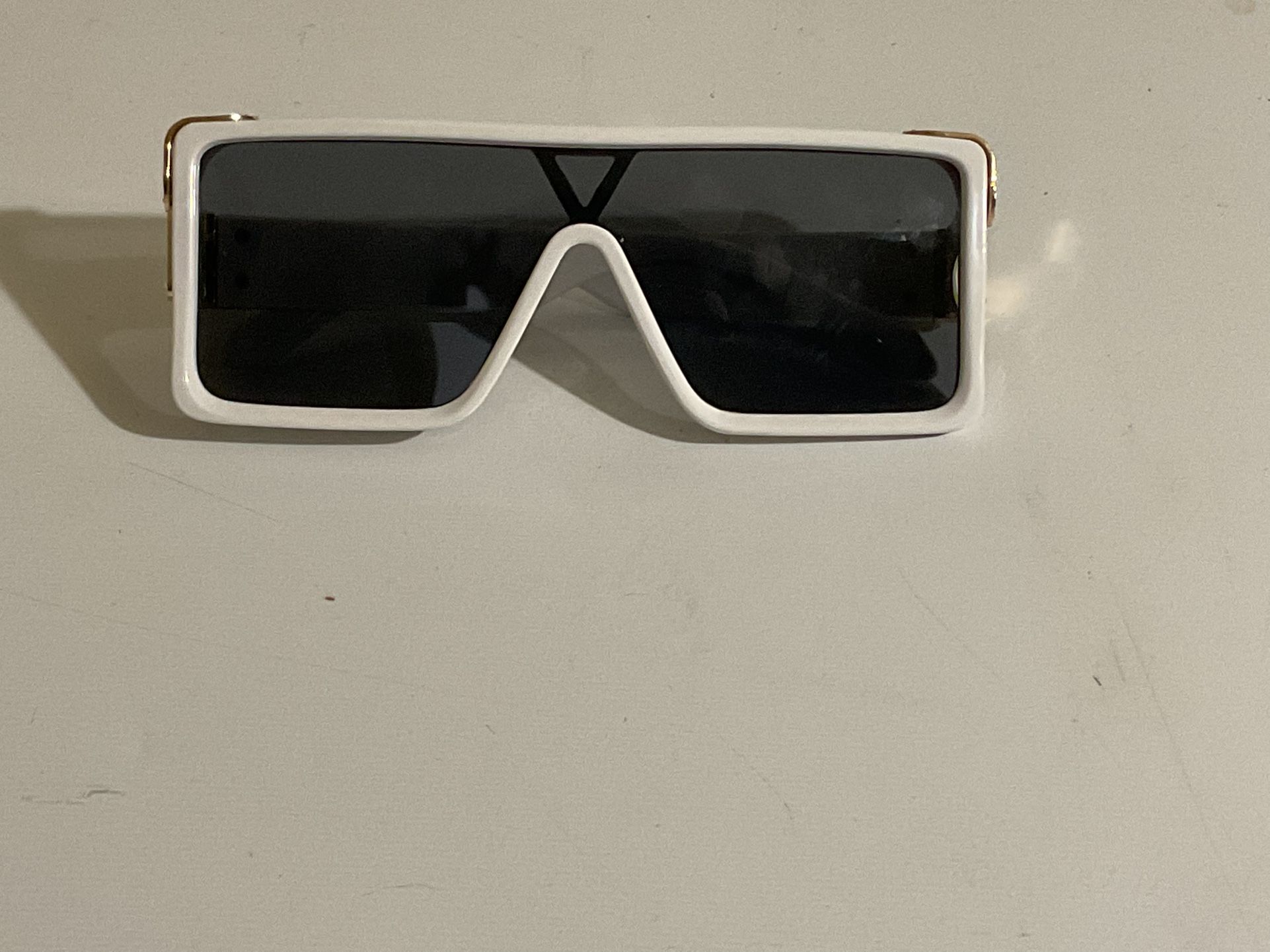 Louis Vuitton Shades