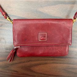 Dooney & Bourke Women's Crossbody, Small - R264 (Wine)