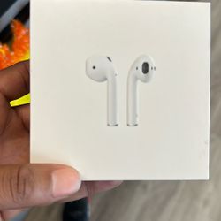Apple AirPods 