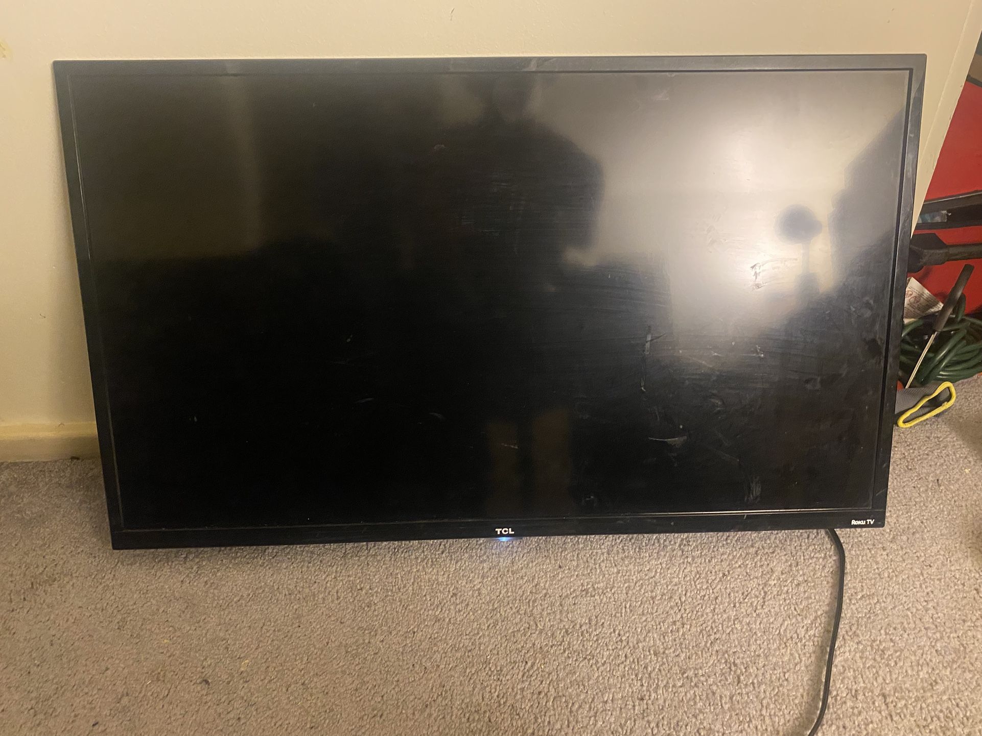 32” Inch Roku Tv Ready To Go