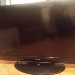 40 Inches Samsung Tv With Remote Control