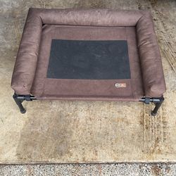 K&H Pet Raised Pet Cot With Vented Mesh- Medium