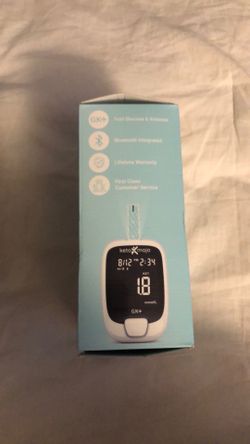 KETO-MOJO GK+ Bluetooth Glucose & Ketone Testing Kit + Free APP for Ketosis & Diabetes Support. 20 Blood Test Strips (10 Each), Meter, 20 Lancets, Lan