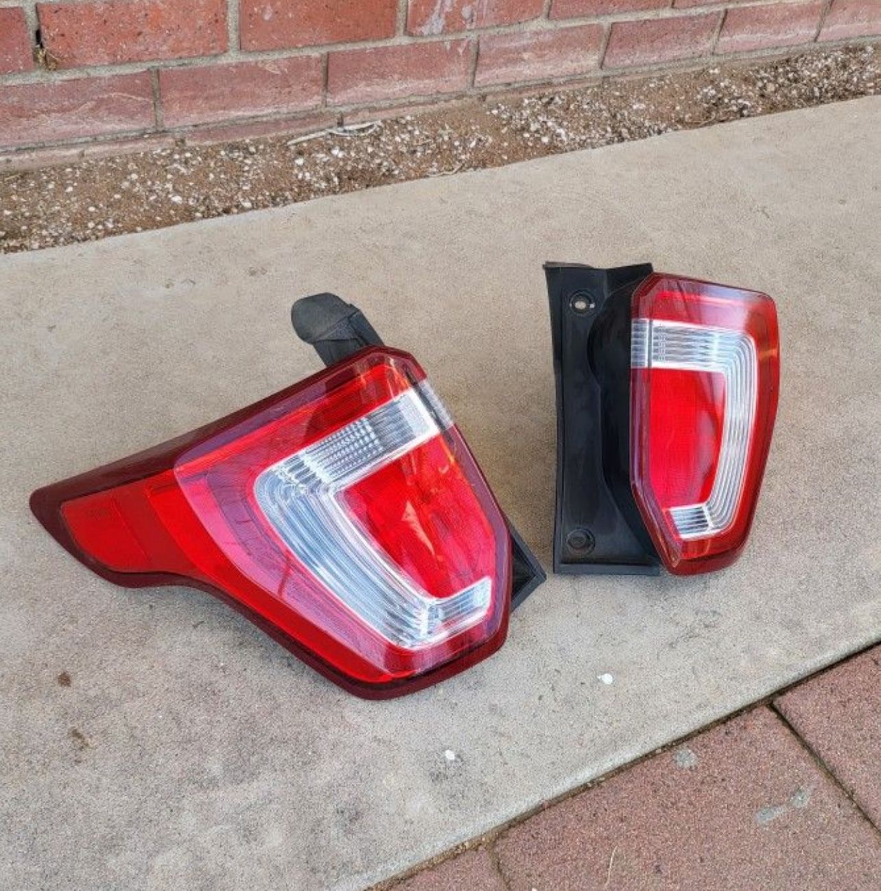 Rear Rail Lights For 2016 Ford Explorer SRT
