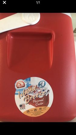 Igloo Island breeze personal cooler