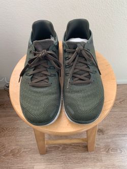 3/$20 size 8 Mens shoes