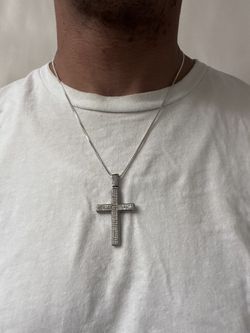 1ct Diamond Cross Pendant With Silver Chain