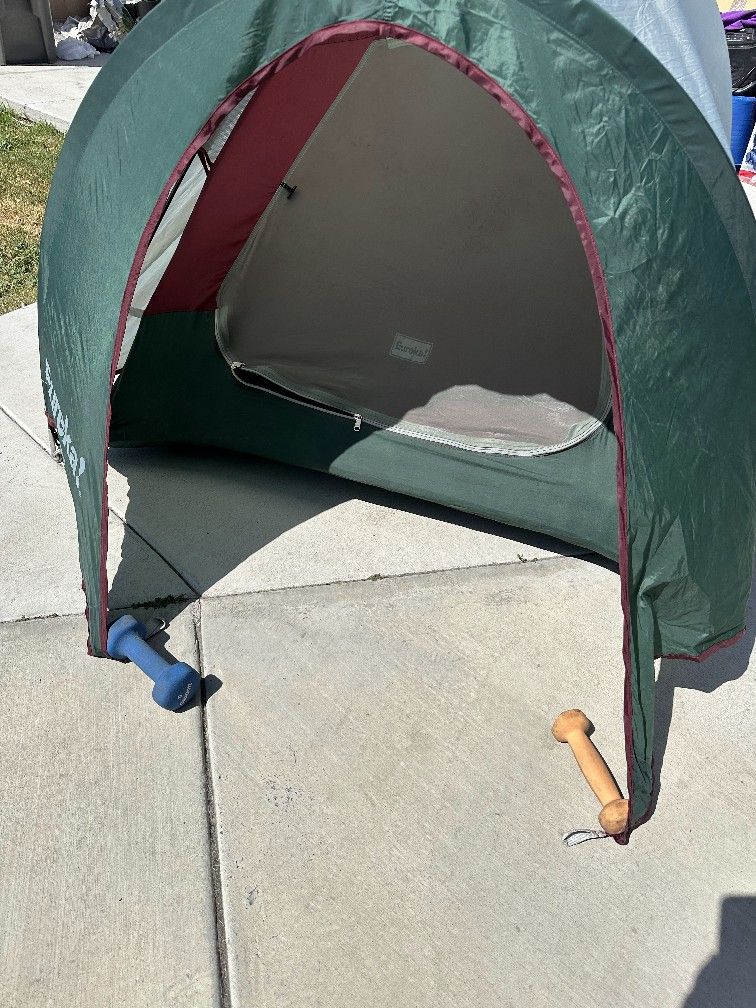 Sports Eureka Pinnacle Tent