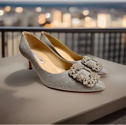 Manolo Blahnik Silver Glitter Fabric Jewel Buckle Pumps Women Size 5 US 70mm