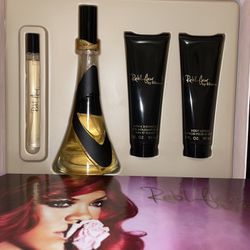 Reb'l Fleur by Rihanna Gift Set Perfume  Thumbnail