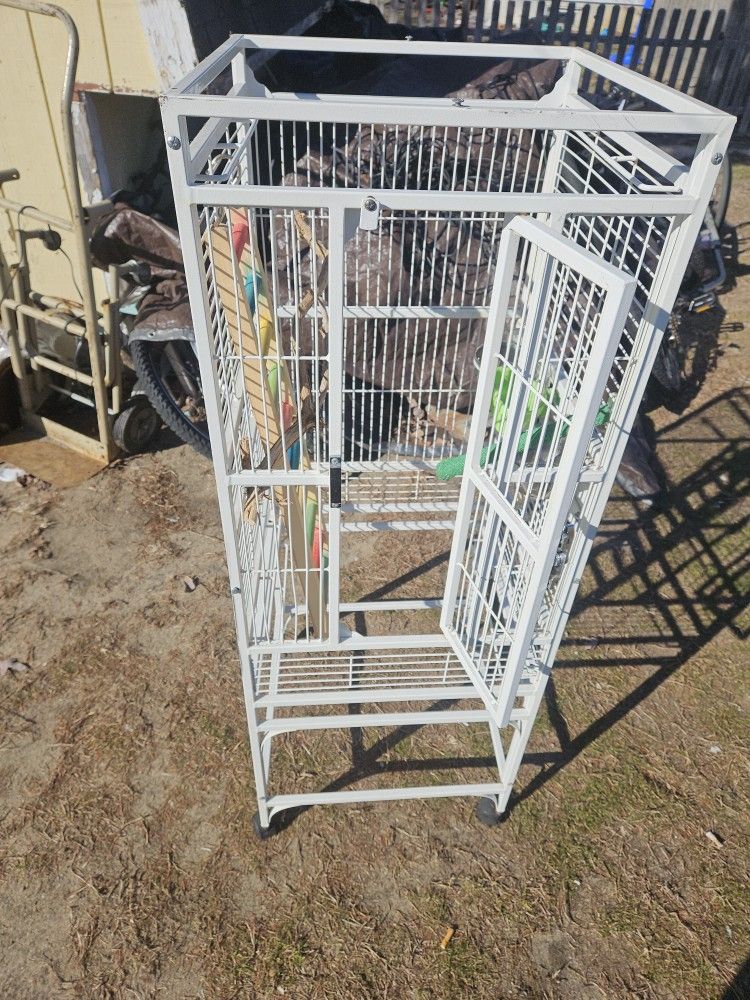 Bird Cage Complete With All Bowls And Accessories