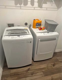 LG Washer and Dryer Set