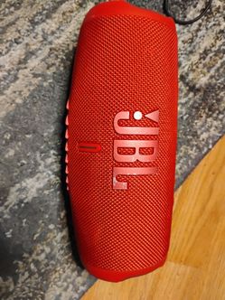 Authentic JBL charge 5 wireless Bluetooth speaker (Red)