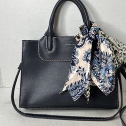 London Fog shoulder bag 