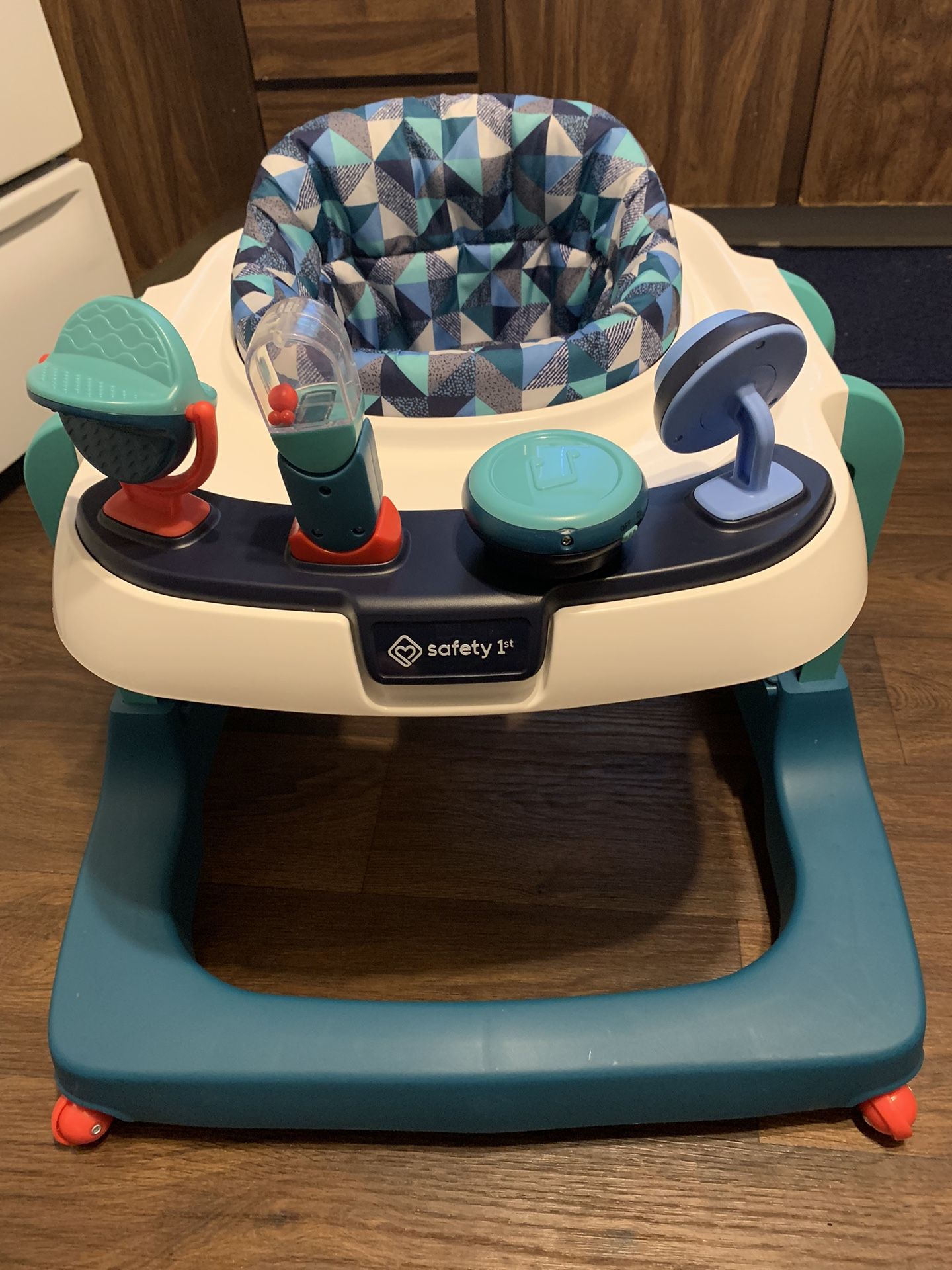 Safety 1st Baby Walker