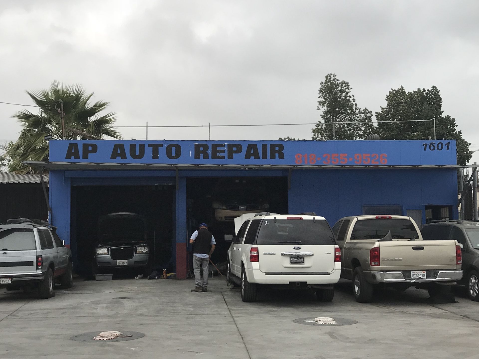 AP AUTO REPAIR MECHANIC( 1601 Truman st San Fernando Ca 91340