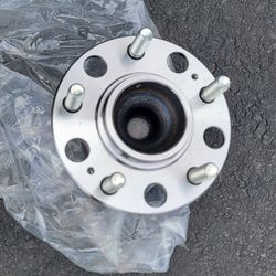 15-18 Hyundai Sonata 16-19 Tucson 17-18 Kia Cadenza 16-19 Optima Sportage Rear Wheel Bearing Hub