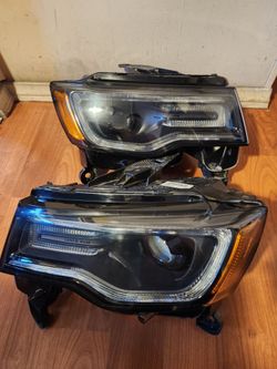 2018 jeep grand cherokee pair of headlights