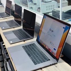 Apple MacBook Pro 15 inch | 1TB | Core i7 | Touch Bar l Ready To Use!