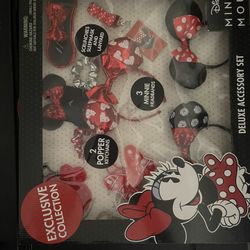 DISNEY - MINNIE MOUSE DELUXE ACCESSORY SET