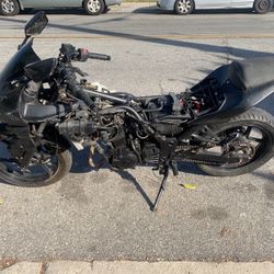 Kawasaki EX 250 Part Out