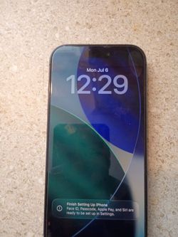 ATT iohone 17. Excellent condition will work with cricket wireless also.