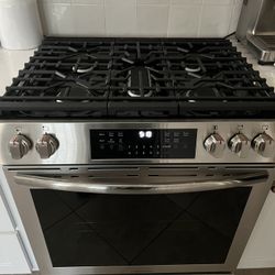 BRAND NEW GAS RANGE