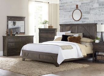 Five piece rustic bedroom set!