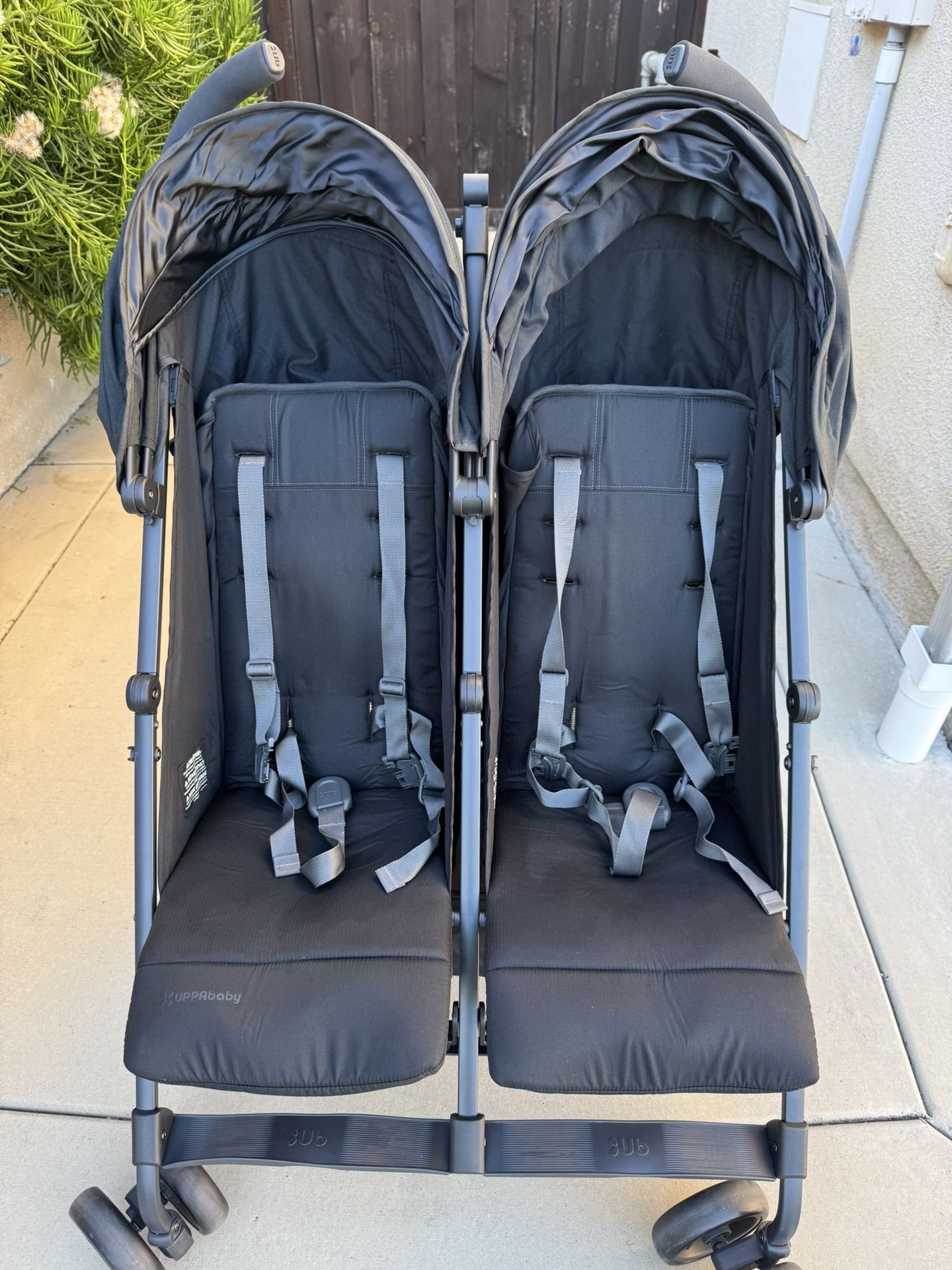 UPPAbaby G LINK V2 Reclining Two Seat Umbrella Stroller