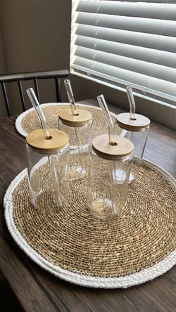Four piece glass cup set