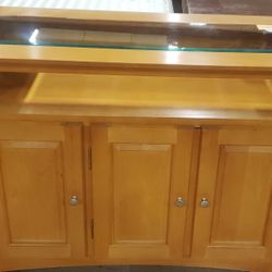 Small Wooden Hutch 