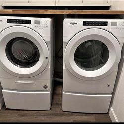 Washer And Dryer +2 Pedestals