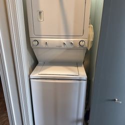 Frigidaire Washer Dryer Stacked Tower (Gas)