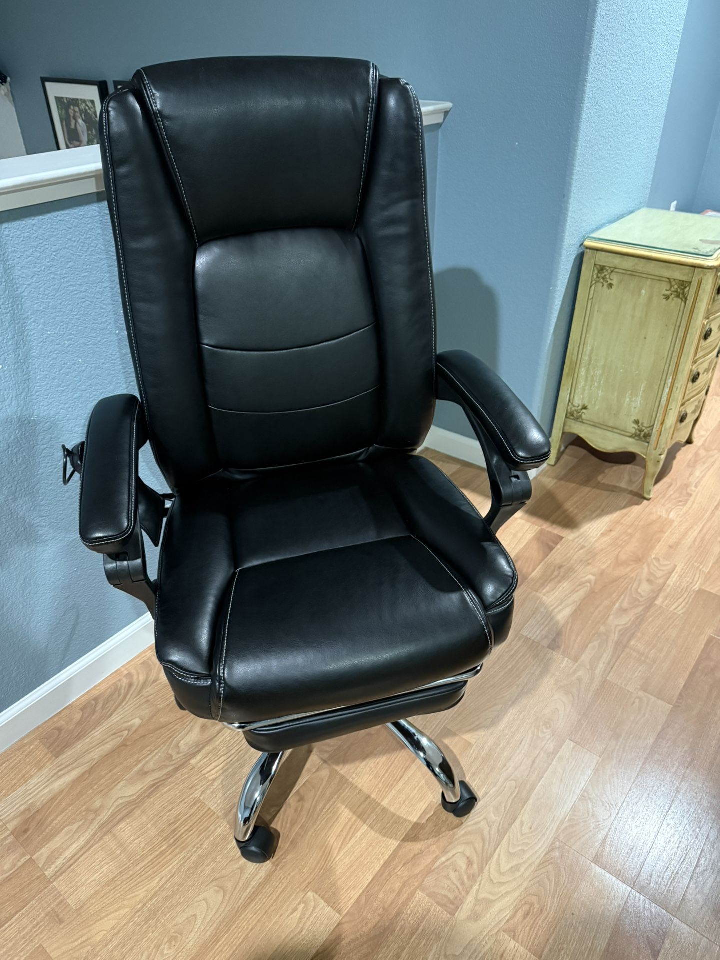 Gaming Office Chair With Message 