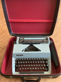 VTG FACIT SWEDISH TYPEWRITER 