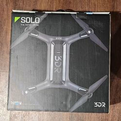 3DR SOLO Drone With Go Pro & Backpack.