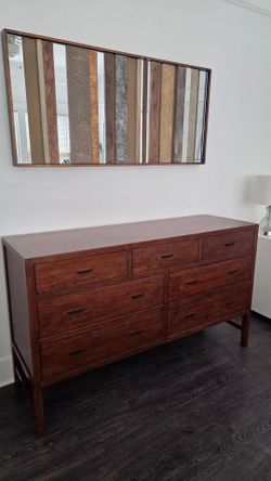 Room And Board 7 Drawer Dresser
