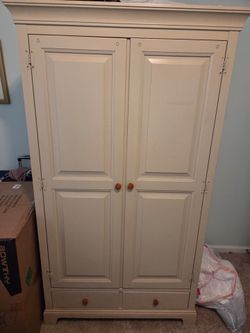 Bedroom Cabinet