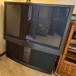 Samsung 55-inch Rear Projection TV (HCJ555W) - Great for Retro Gaming! 