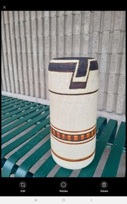 MCM Bitossi Italian art pottery 13" vase MADE IN ITALY  In MID CENTURY NATIVE AMERICAN style !