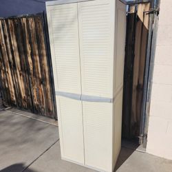 Outdoor Plastic Shed With Shelves 