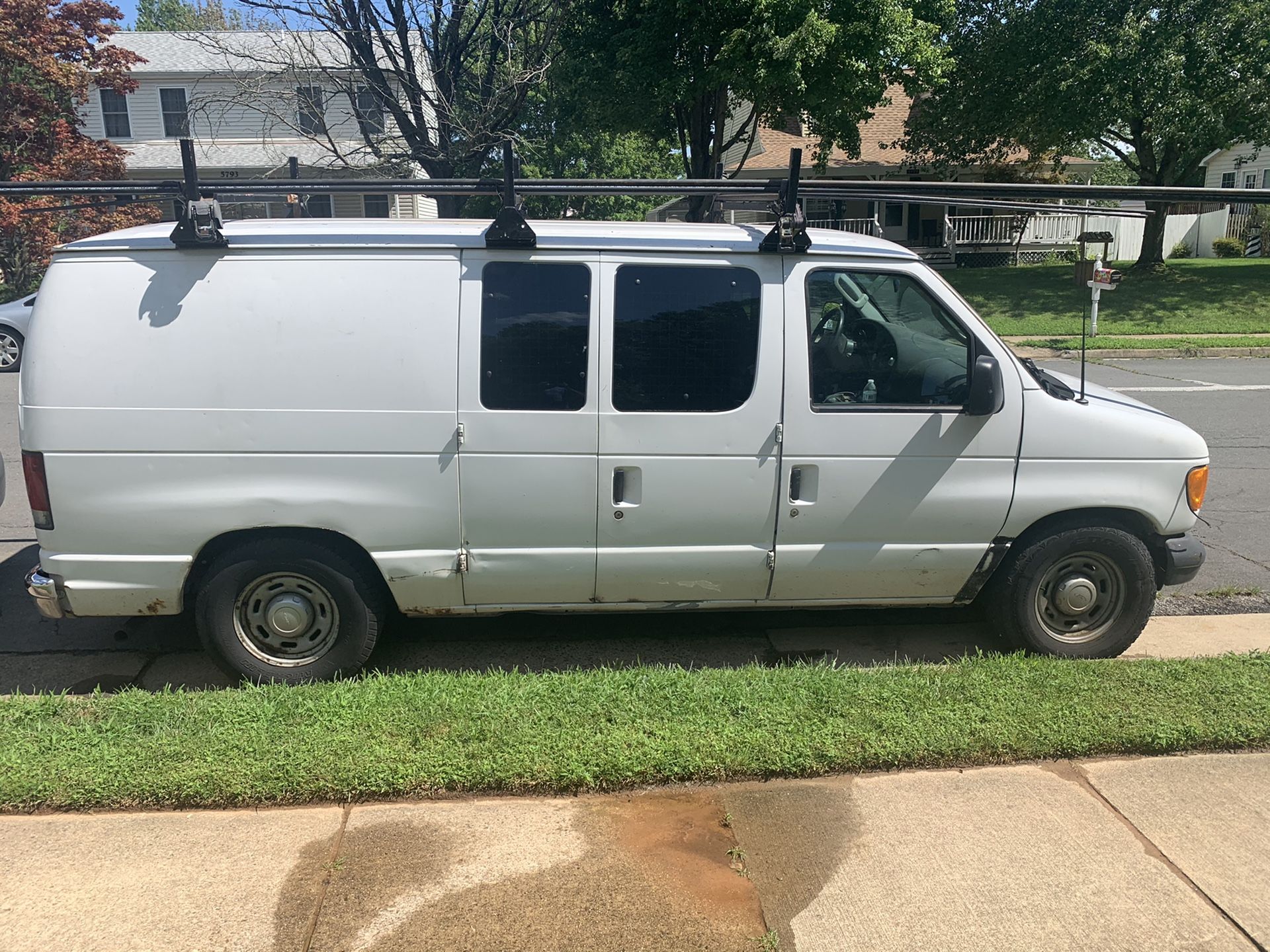 2004 Ford E-150