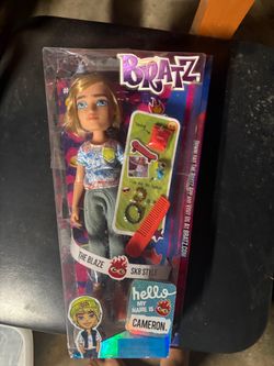 2015 Bratz Hello My Name is Cameron The Blaze SK8 Style And Accessories 536932