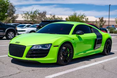 2012 R8 V10