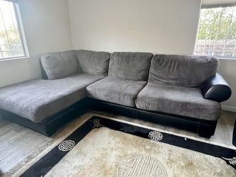 Gray and Black Sectional Sofa with Chaise