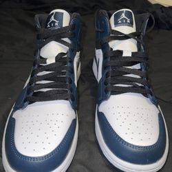 Air Jordan 1 Mid Armory Navy