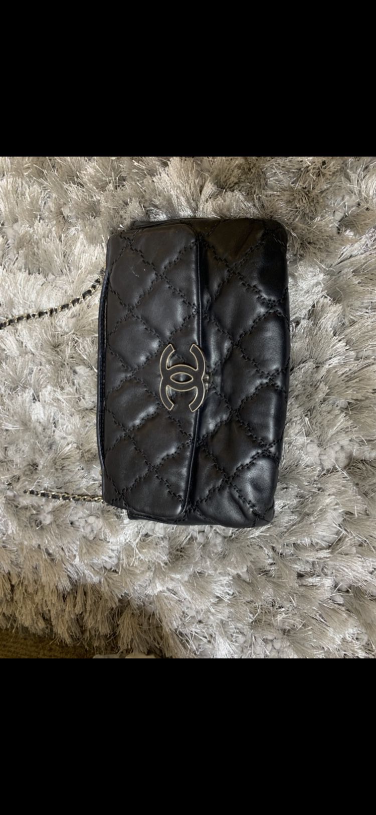 Vintage Chanel purse for Sale in Midway City, CA - OfferUp