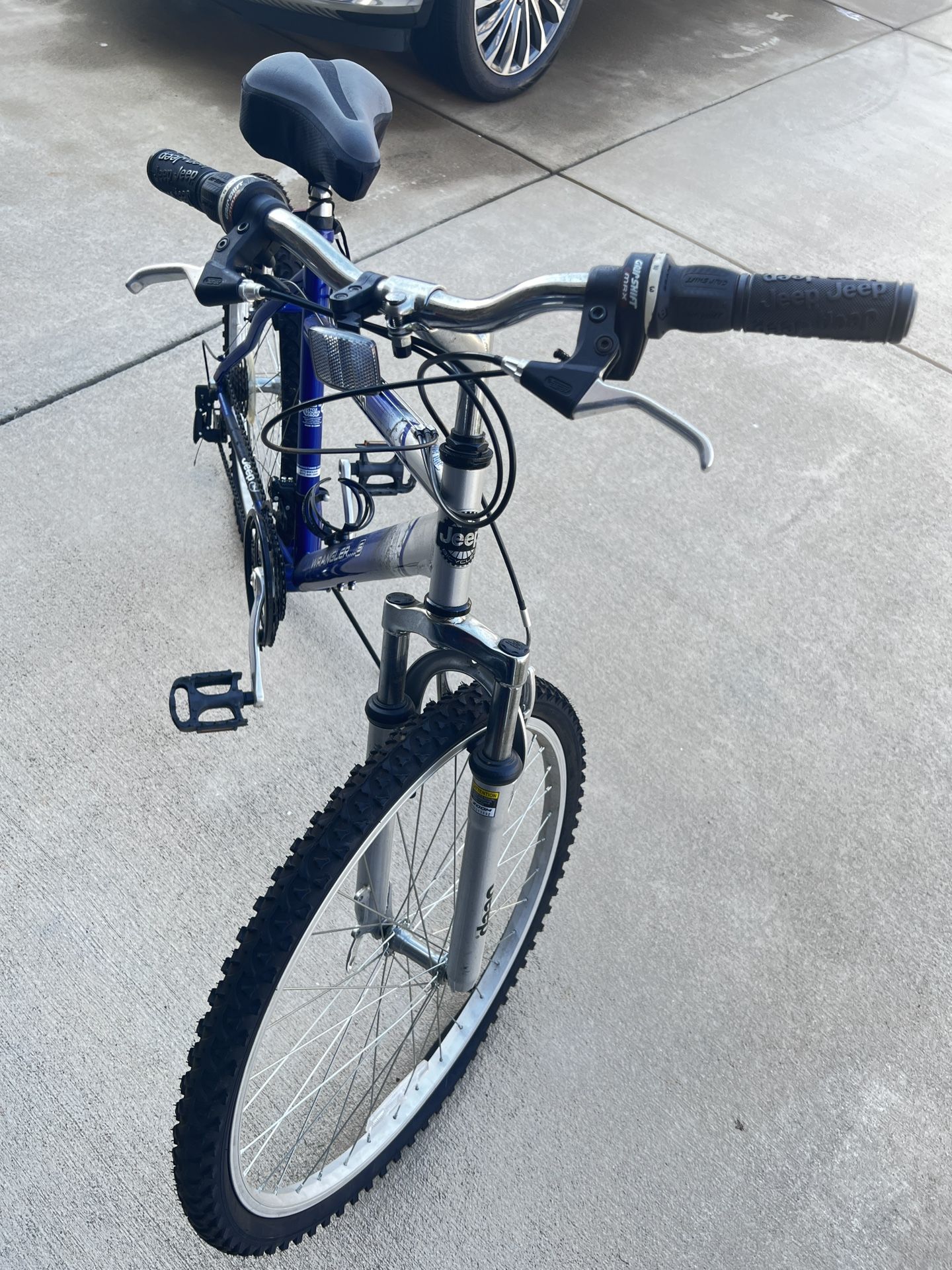 Jeep Wrangler brand 10 speed Mountain Bike